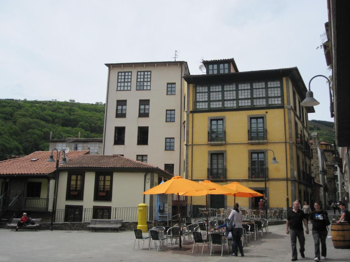 La Refierta Apartment Cangas De Narcea Bagian luar foto
